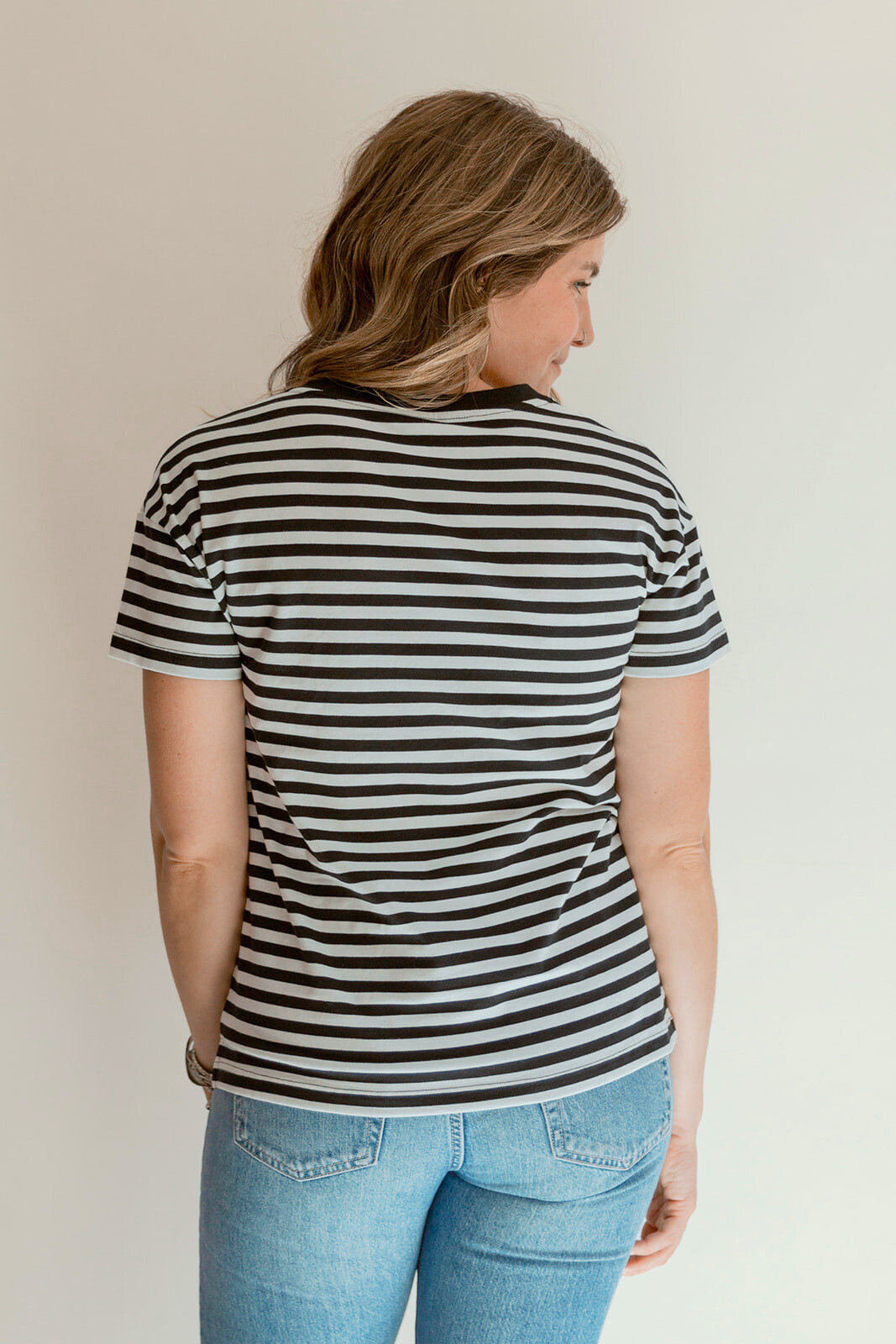 FINAL SALE V-Neck Full Zip Breastfeeding Tee - Gray