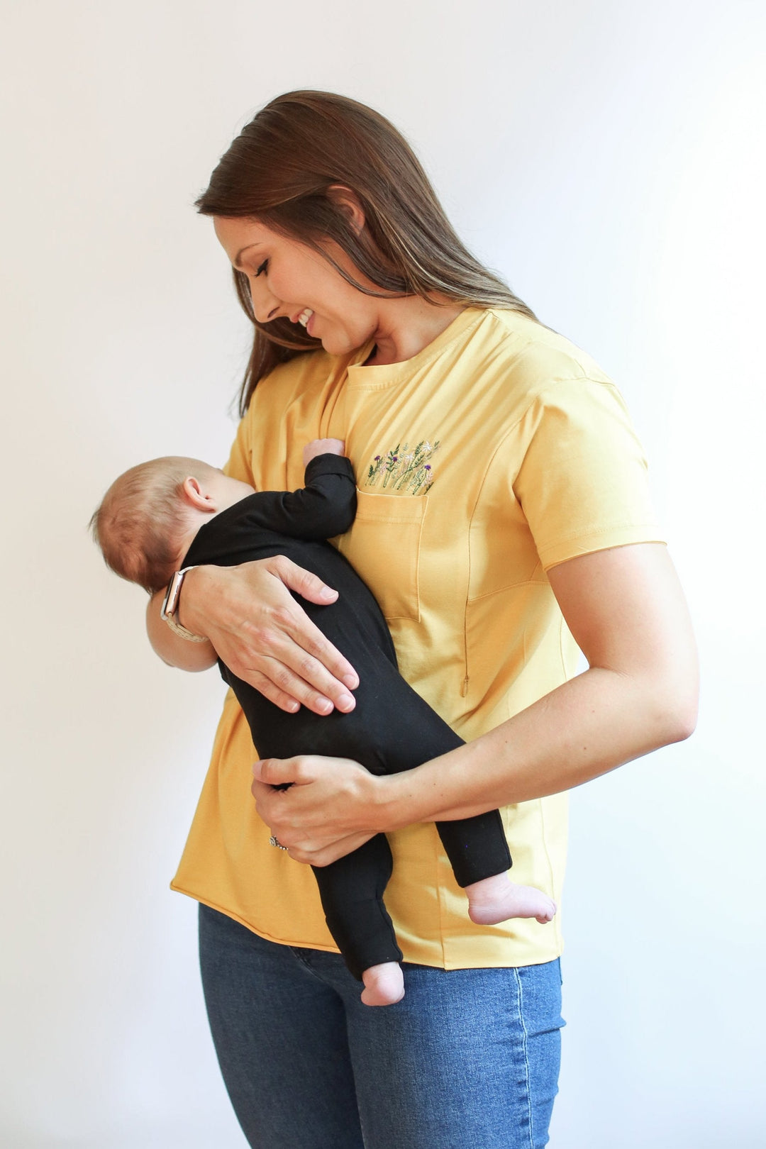 What to Wear Postpartum in Summer: Cool, Comfortable Outfit Ideas