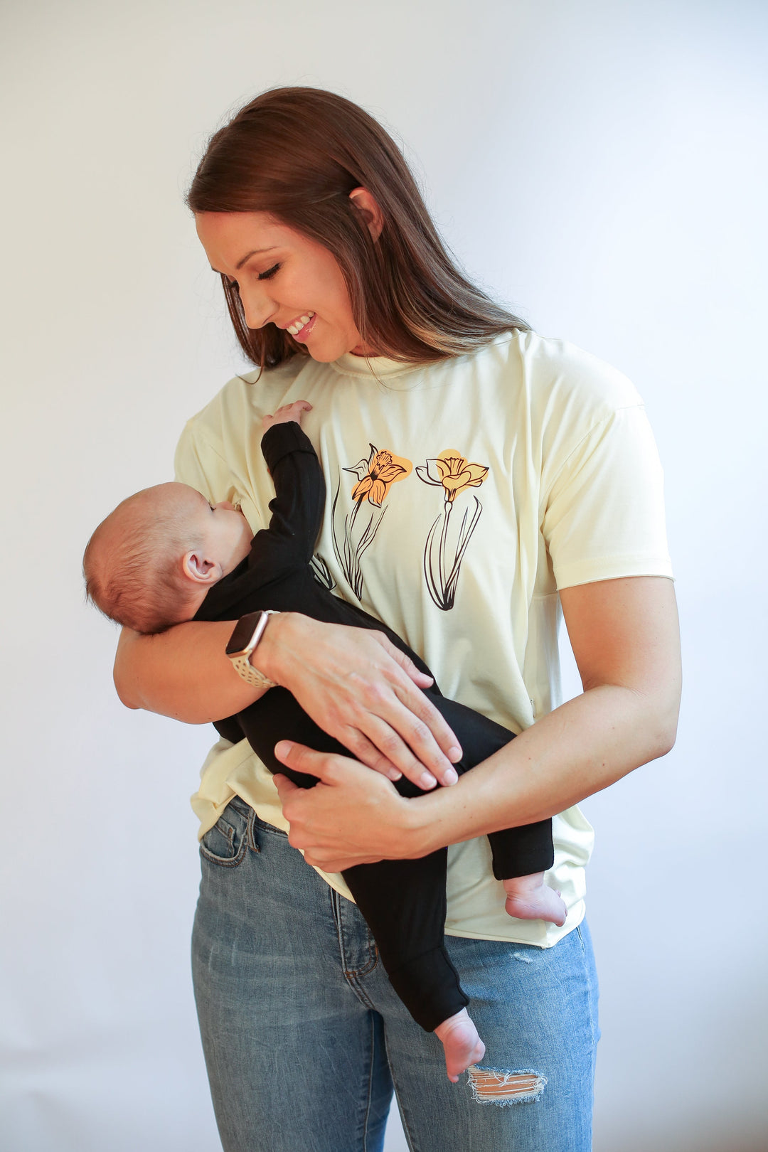 From First Feed to Final Pump: Nursing Clothes That Grow With You