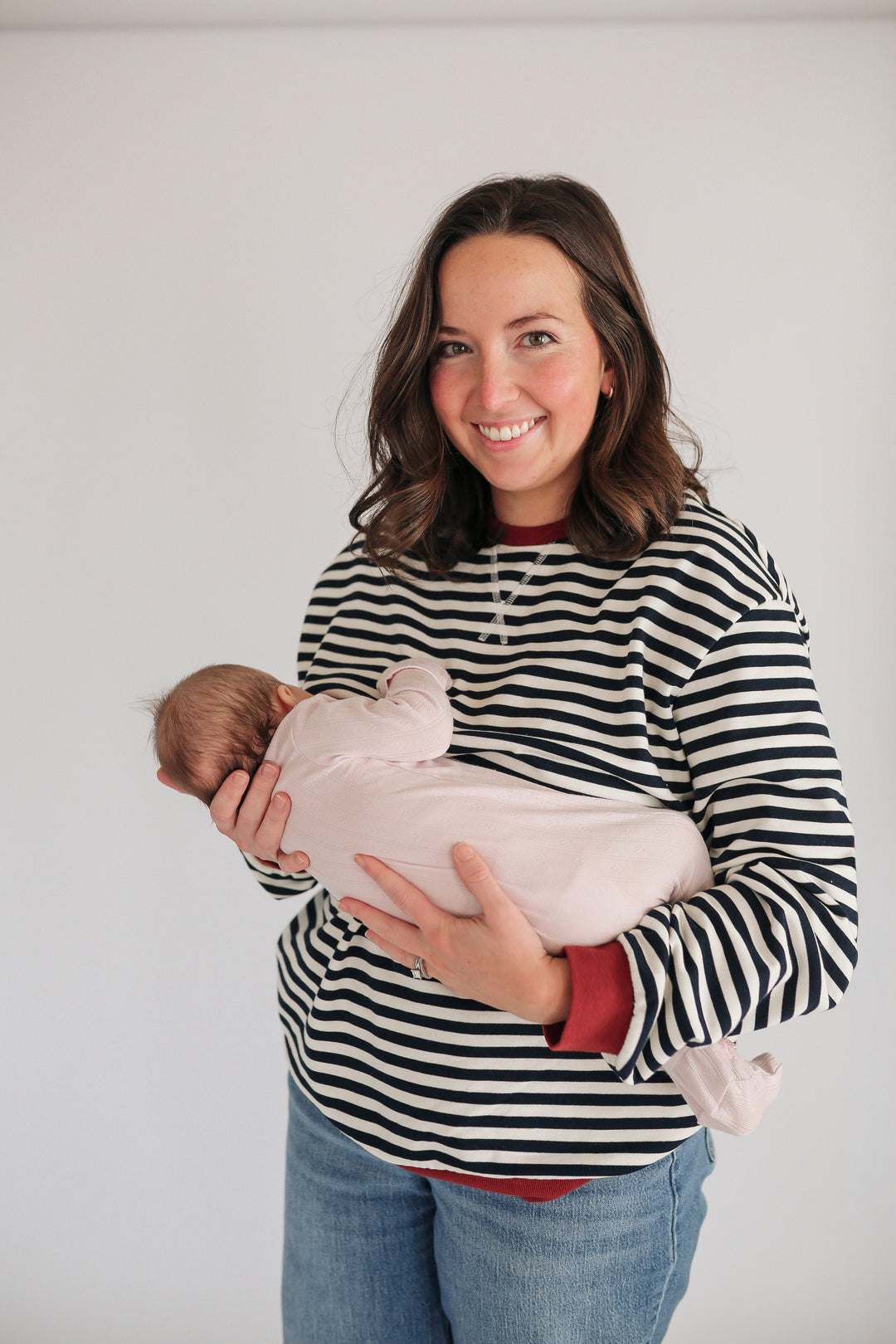 Postpartum Wardrobe Essentials: What Every New Mom Actually Needs