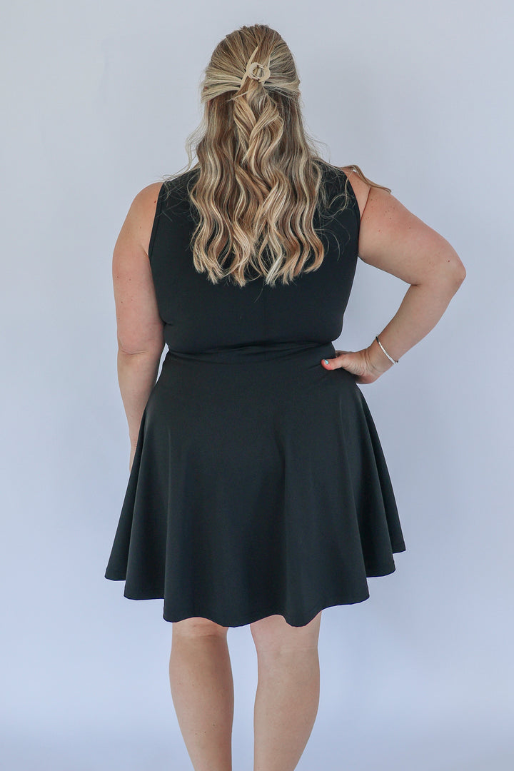 The Clubhouse breastfeeding-friendly athletic dress – Movemama