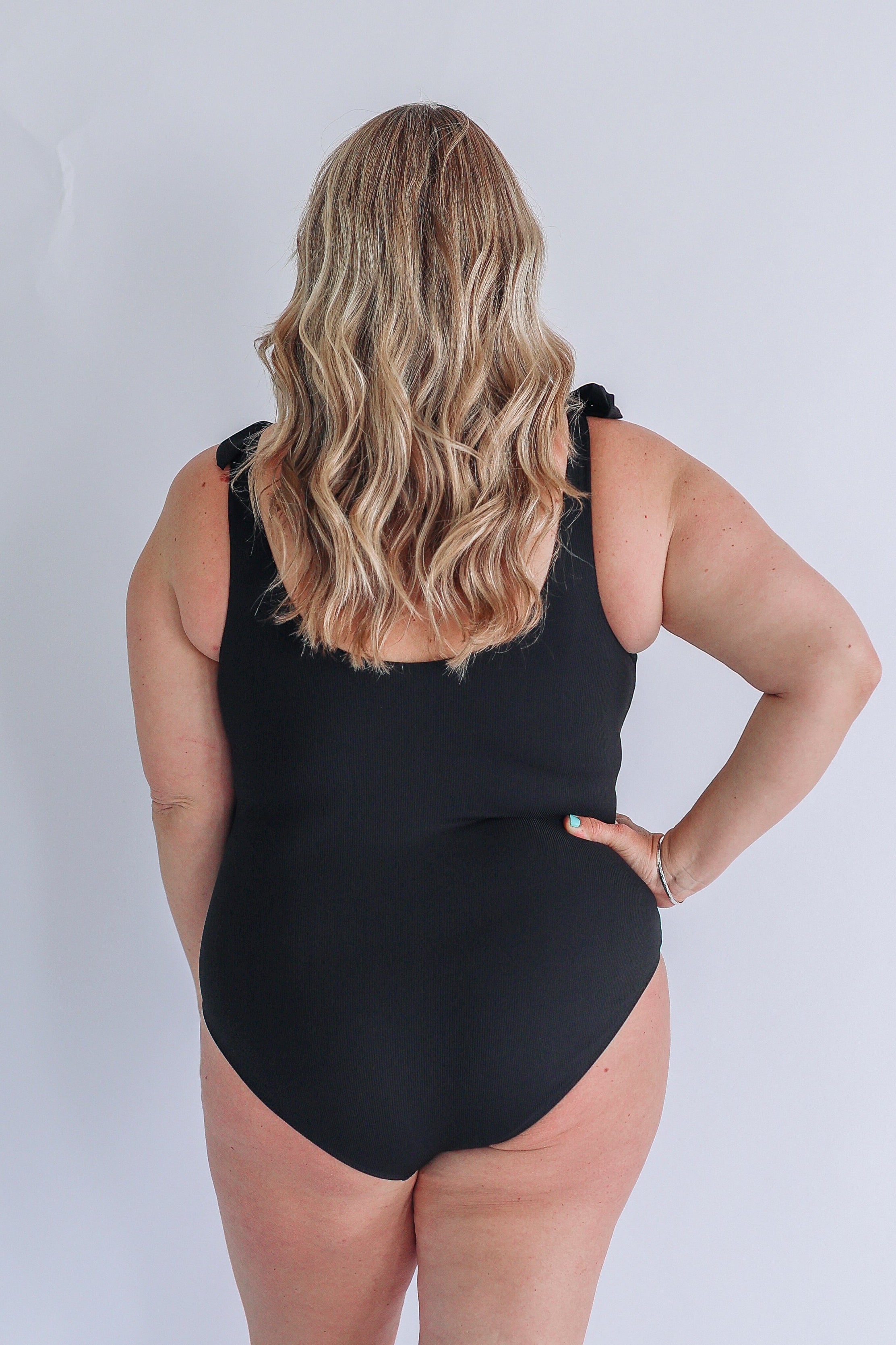 One Piece Tie-Shoulder Nursing Swimsuit | Movemama