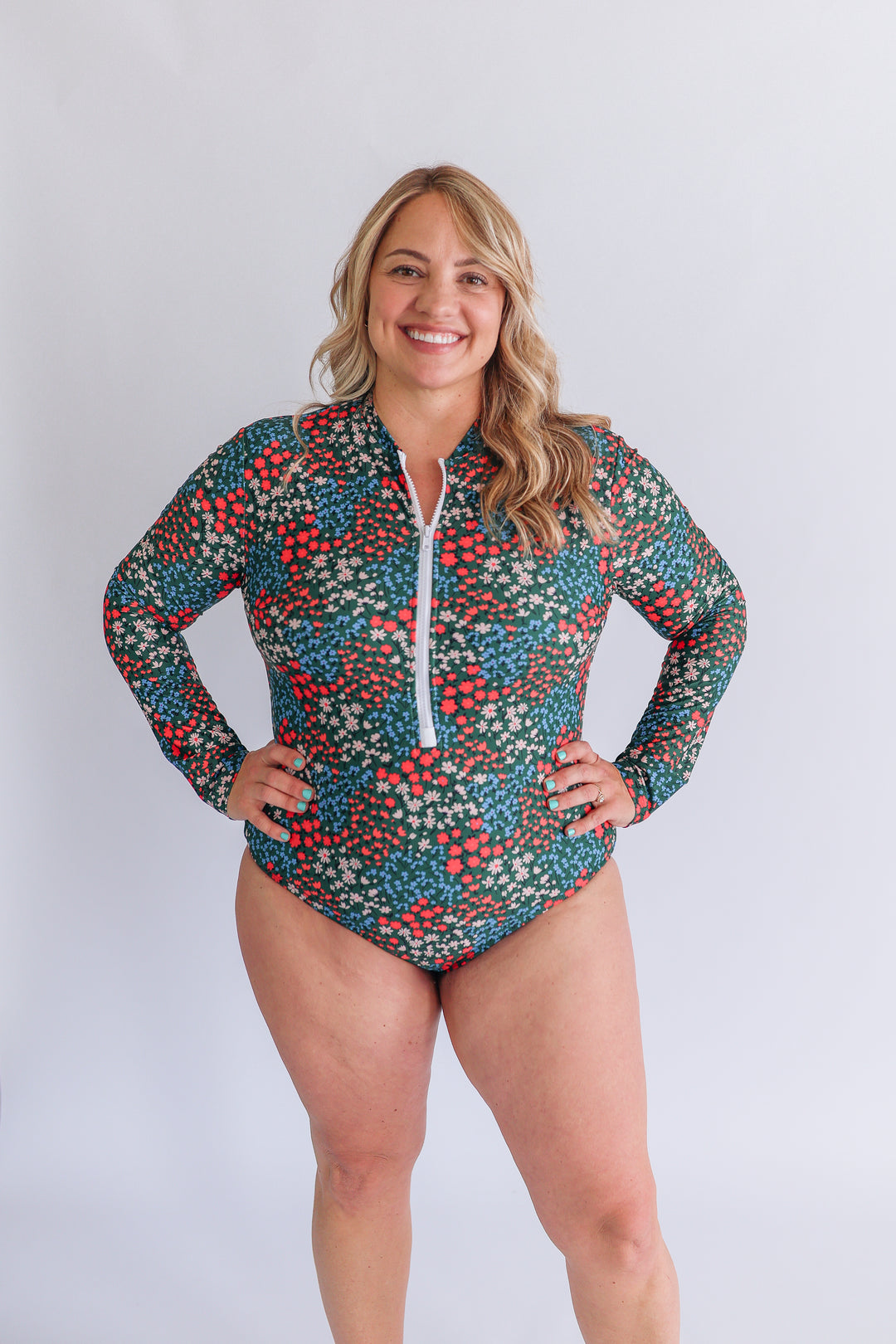 Long Sleeve One Piece Zip Up Breastfeeding Swimsuit 2026