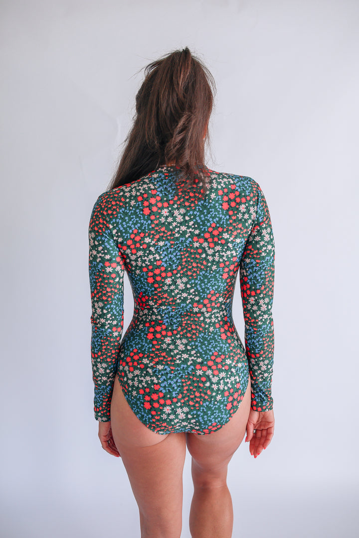 Long Sleeve One Piece Zip Up Breastfeeding Swimsuit 2026