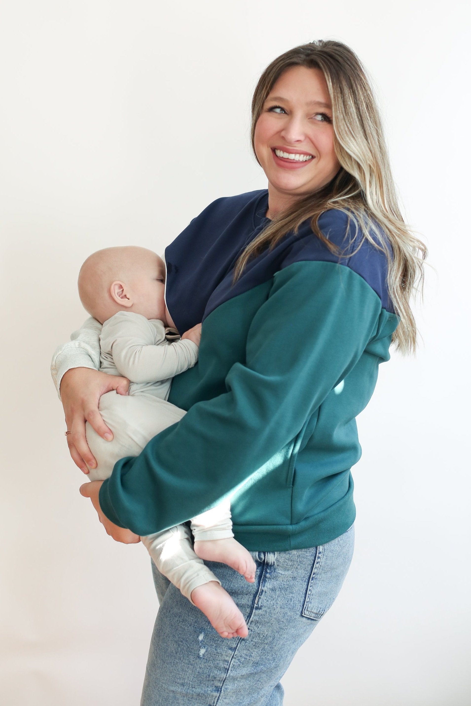 Velour Interior Diagonal Zip Breastfeeding Sweatshirt