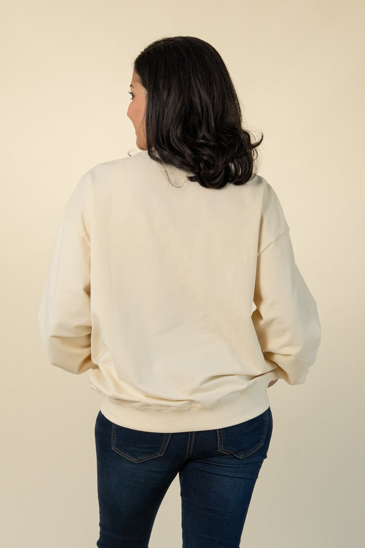 Holiday relaxed-fit breastfeeding sweatshirt in Cream – Movemama