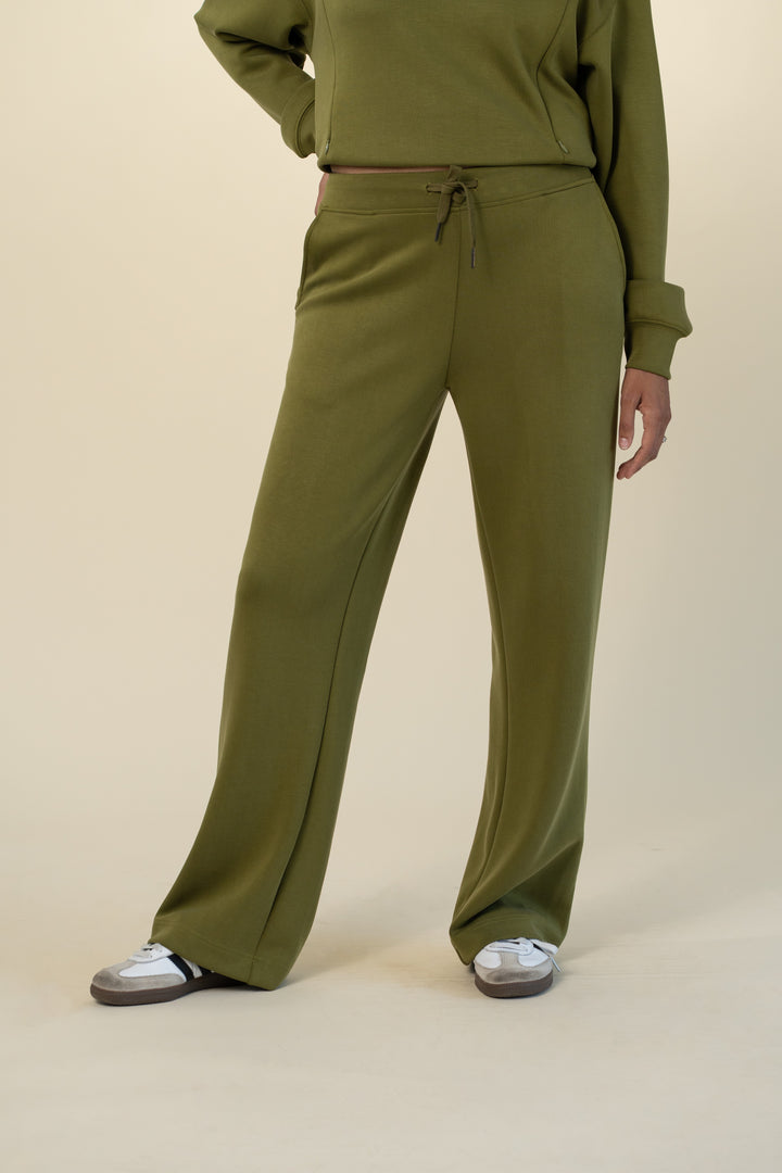 Luxe wide-leg lounge pants in Olive – Movemama