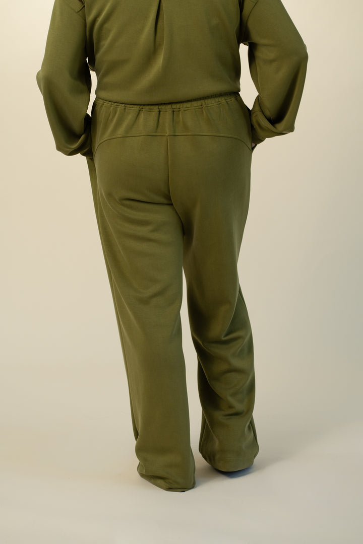 Luxe wide-leg lounge pants in Olive – Movemama