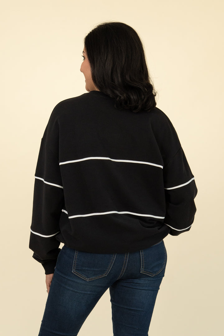 Relaxed-fit invisible-zip breastfeeding sweatshirt with piping in Black – Movemama