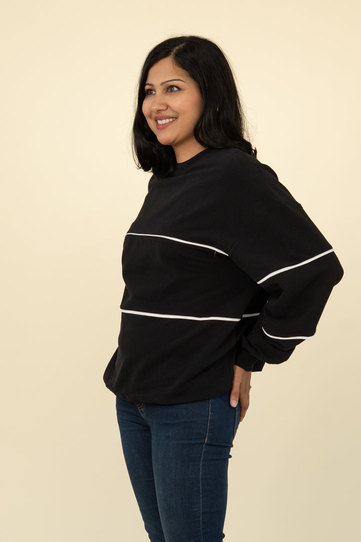 Relaxed-fit invisible-zip breastfeeding sweatshirt with piping in Black – Movemama