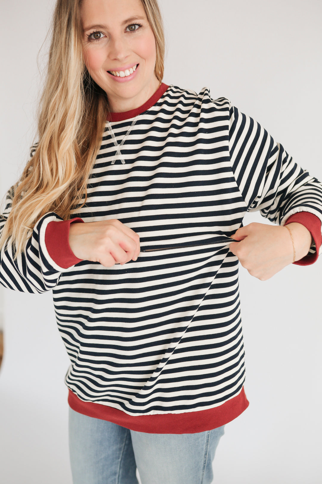 Oversized Fit Freestyle Stripe Breastfeeding Sweatshirt - EXTENDED CHART