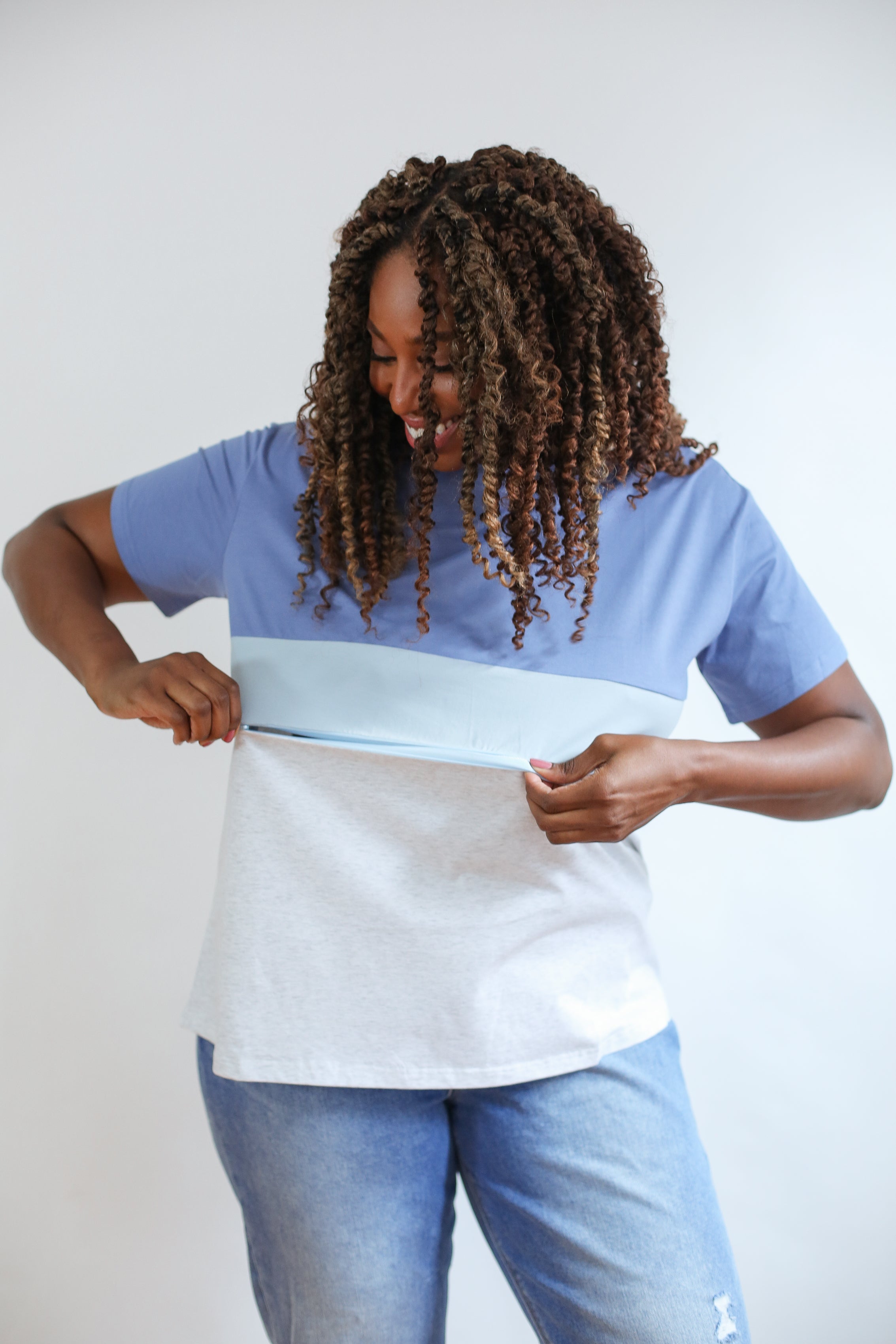 Full-Zip Breastfeeding Tee | Movemama Nursing Apparel